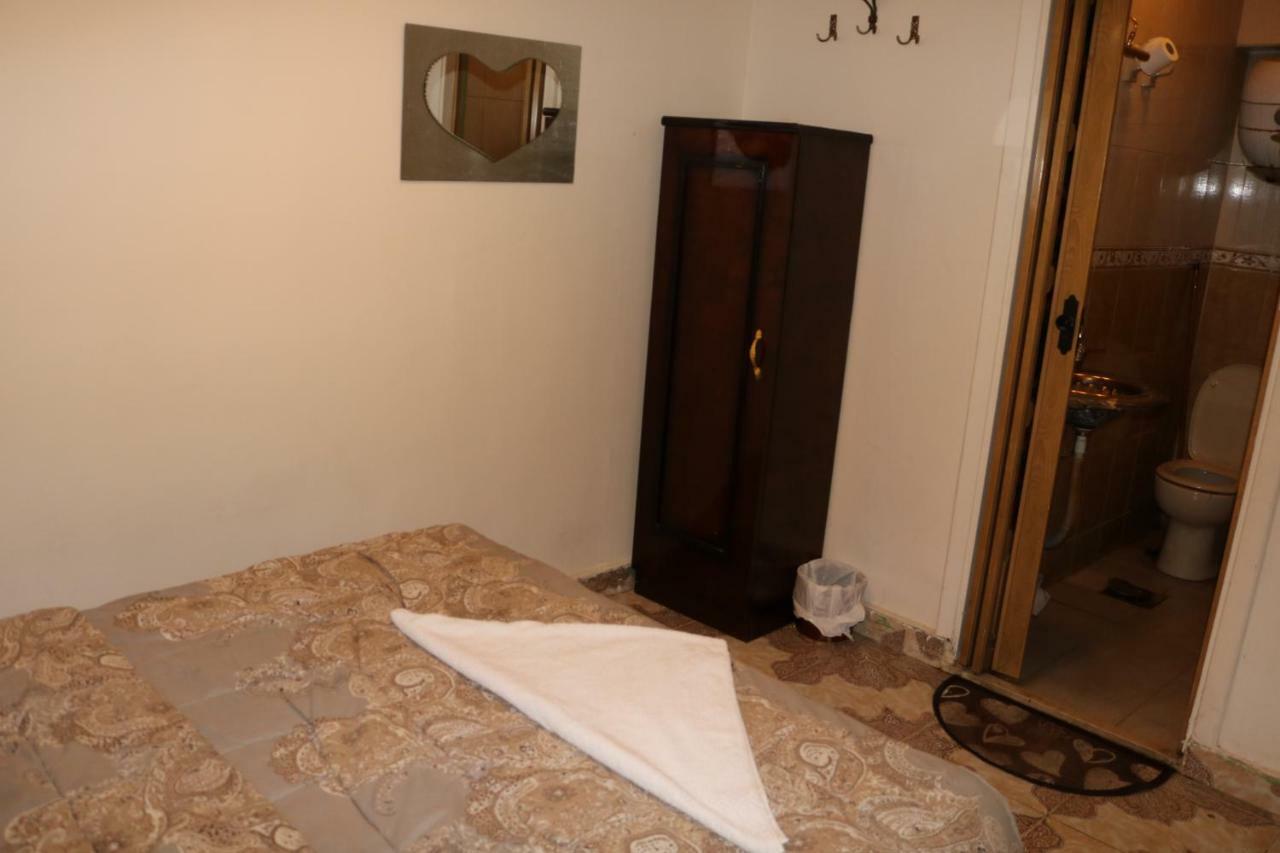 Wake Up! Cairo Hostel Exterior foto